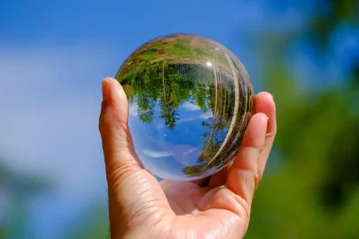 glass sphere 1599x1066